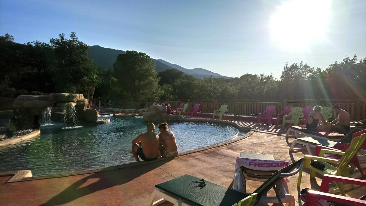 Camping Des Alberes Laroque-des-Albères Exteriör bild