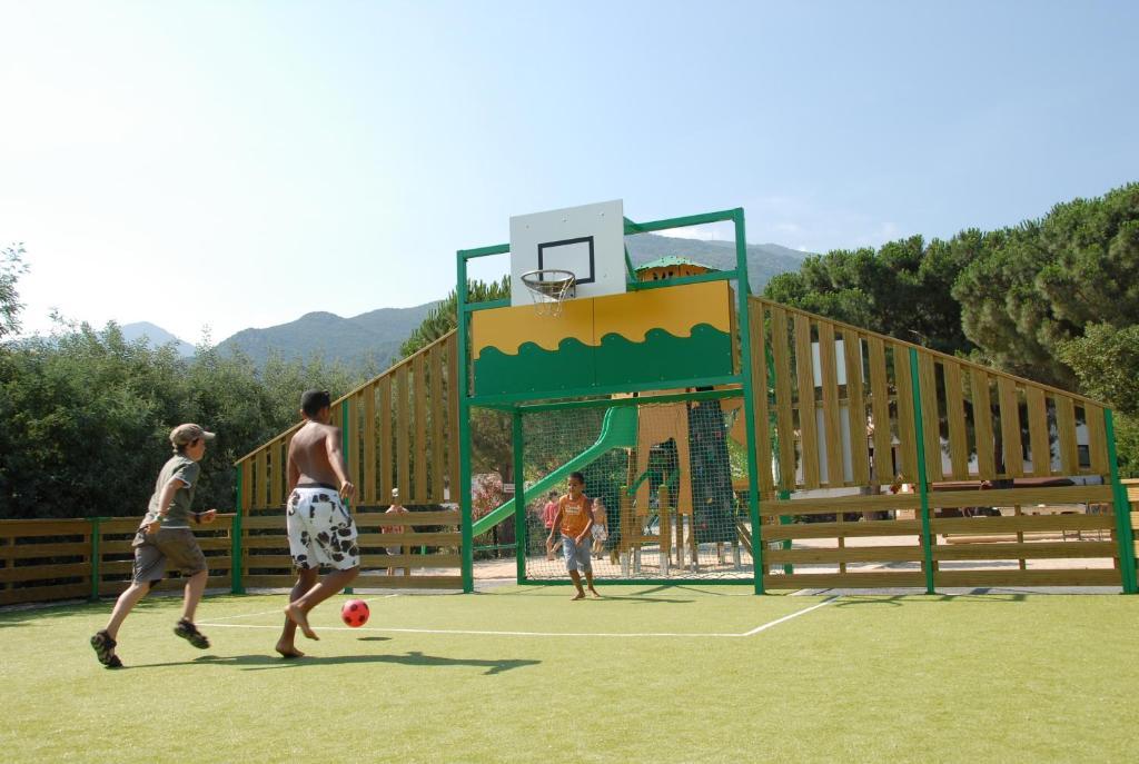 Camping Des Alberes Laroque-des-Albères Exteriör bild