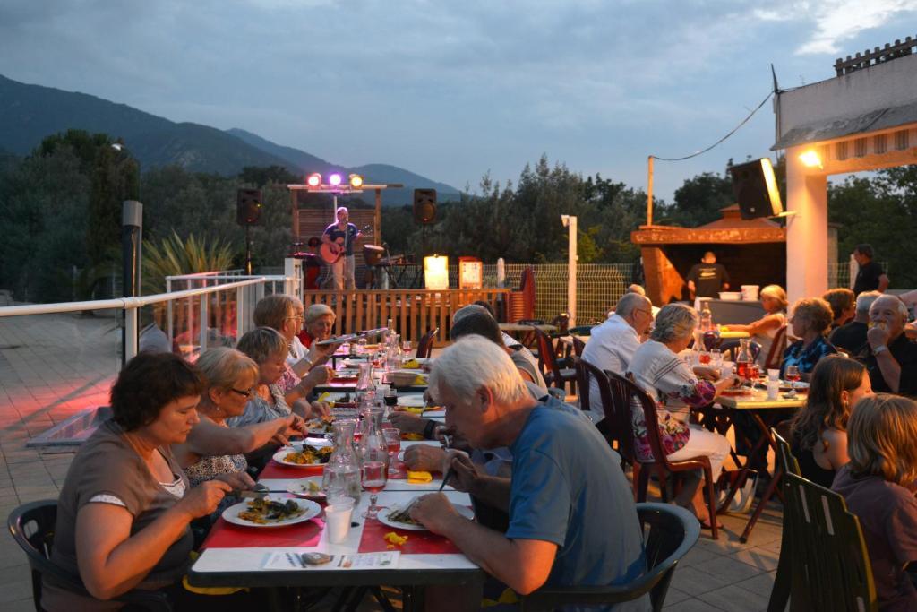 Camping Des Alberes Laroque-des-Albères Exteriör bild